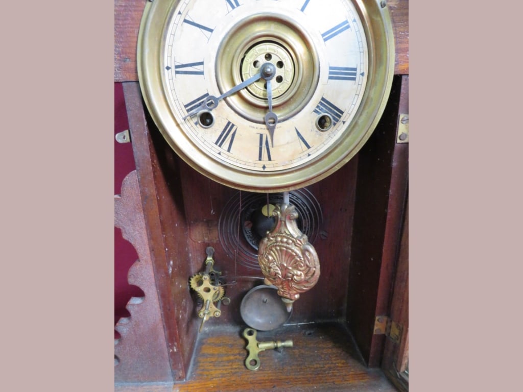 Ingraham Oak Shelf Clock - Dahlia - 3