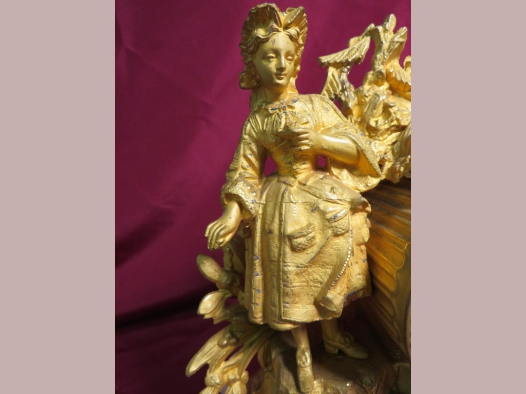 French Mantle Clock Featuring Figures on Marble Base - 5