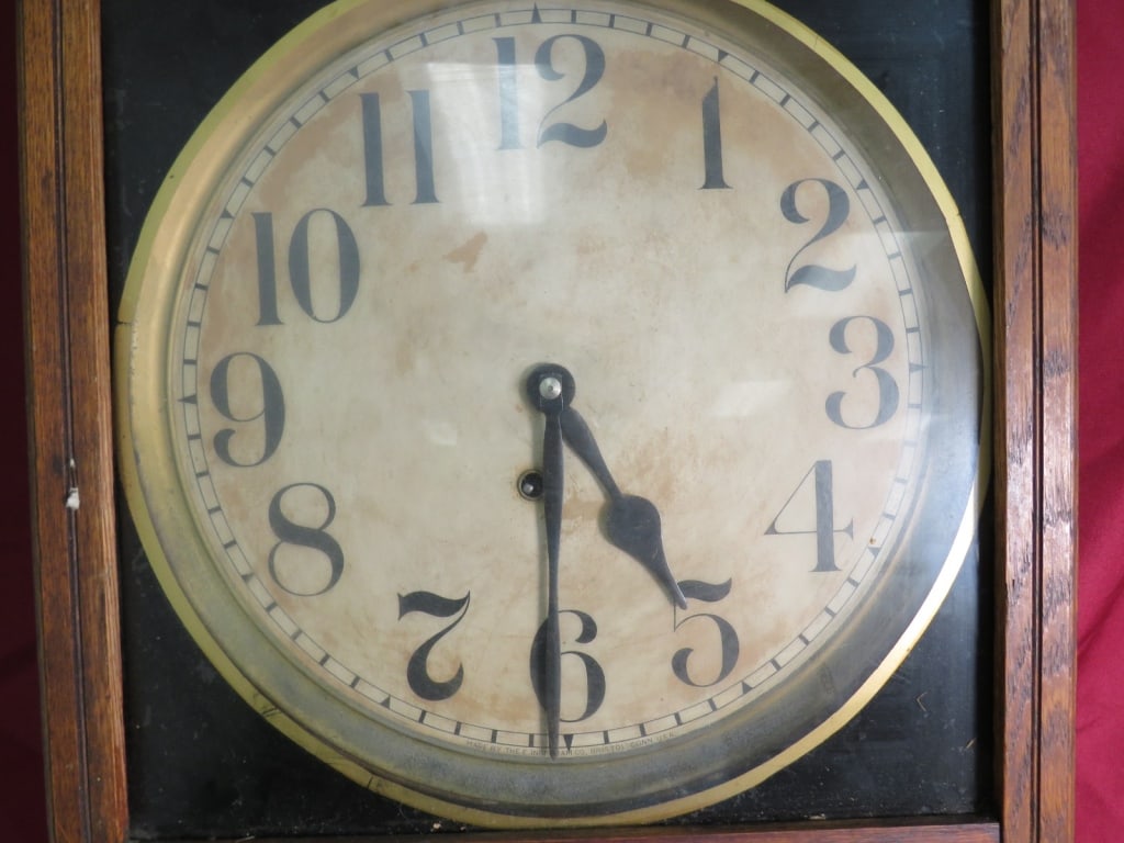 Ingraham Oak Regulator Wall Clock - 4