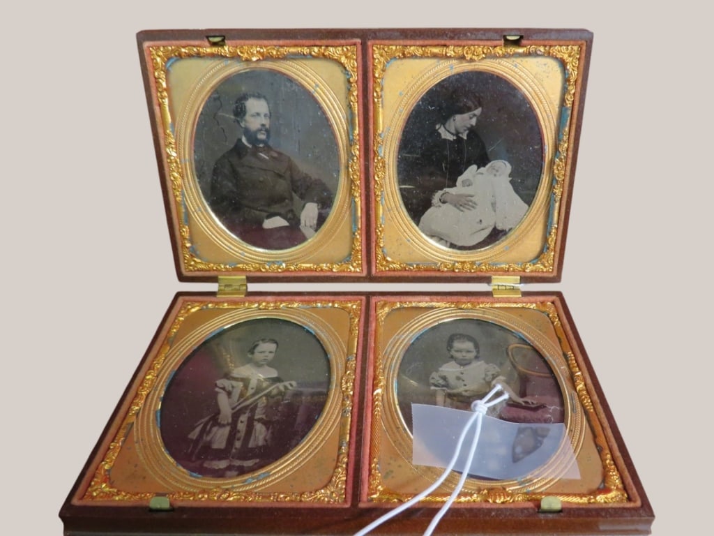 Maj. S.B. Gorden 45th Regimen CW Ambrotypes: Gutta Percha Case Normal wear