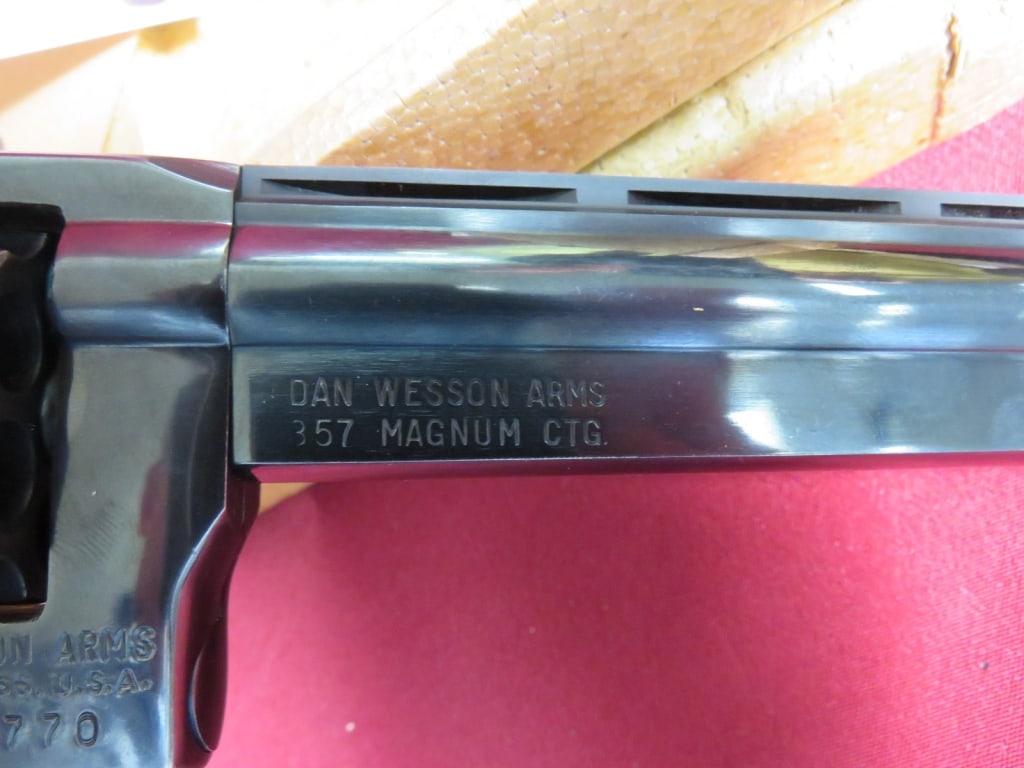 Dan Wesson Arms Model 15-2 .357cal - 4