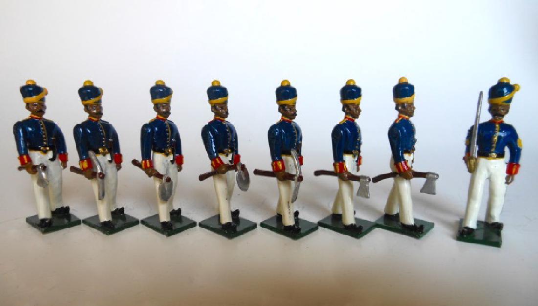 Nostalgia Madras Gun Lascars: Set #N358. 8 pieces. Very good condition. No box.