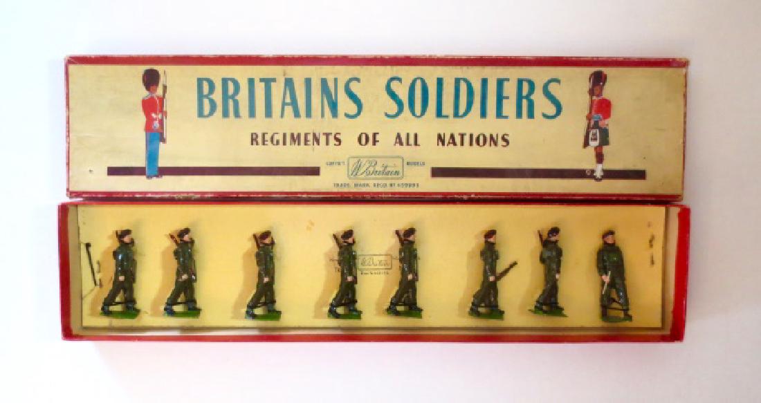 Britains Airborne Infantry Set #2010 (1 of 1)