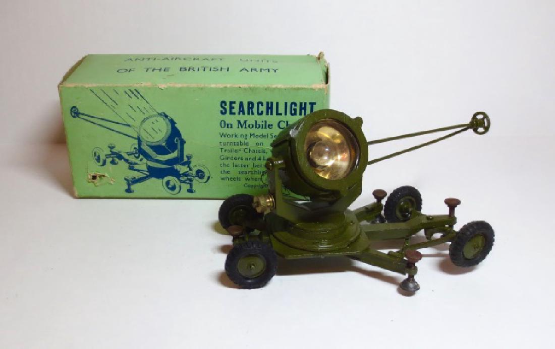 Britains Search Light on Mobile Chassis #1718 (1 of 1)