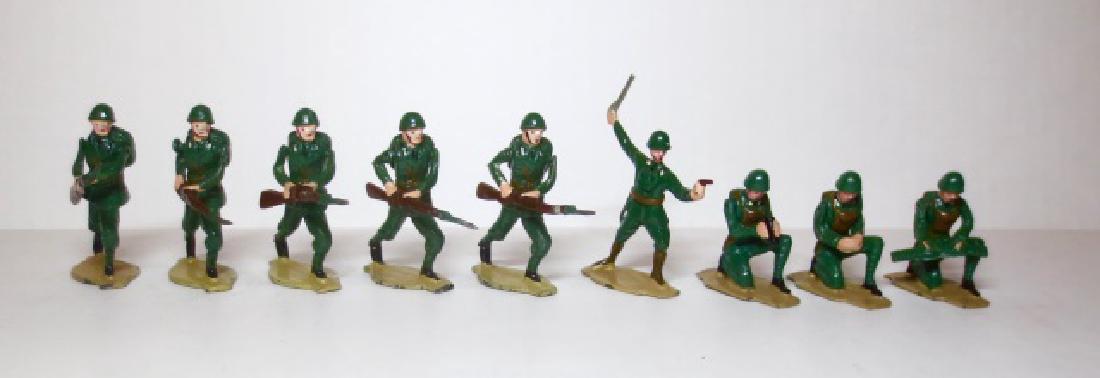 Comet Infantry Assortment: 9 pieces. Very good condition with just a bit of paint wear. No box.