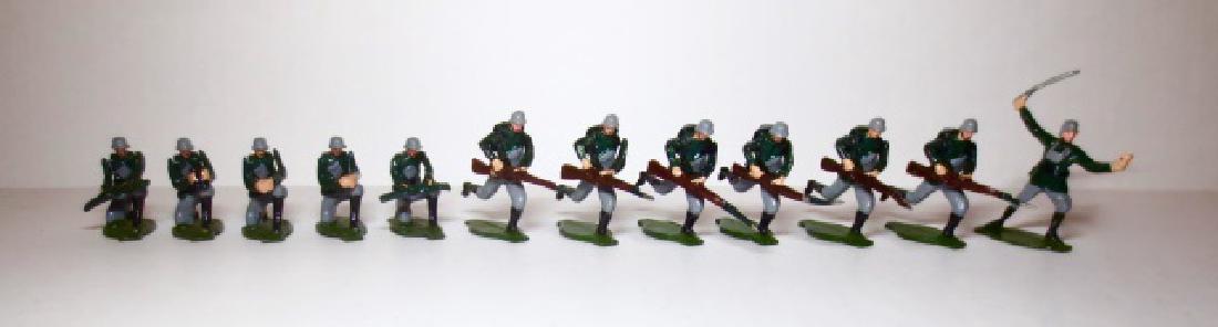 Comet WW2 Assortment: 12 pieces. Very good condition with a bit of paint wear. No box.
