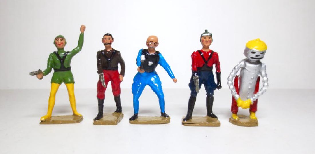 Reproduction Britains Buck Rodgers Assortment: 5 pieces. Very good condition. Includes; Ardala, Killer Kane, Dr. Heuer, Robot and Buck. No box.
