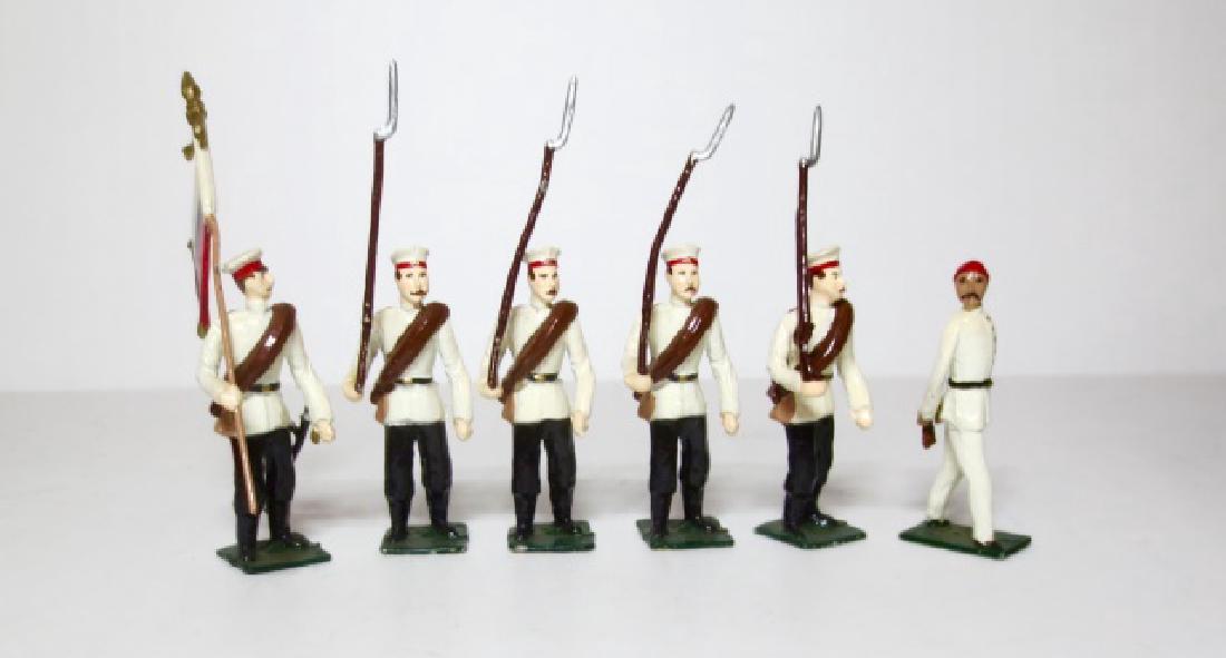 Maker Unknown Infantry with Prisoner (1 of 1)