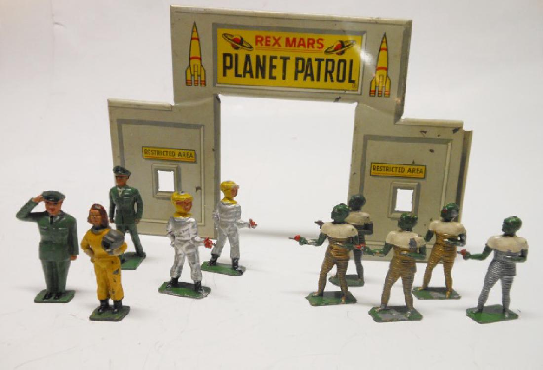 Crescent Dan Dare Set (1 of 1)