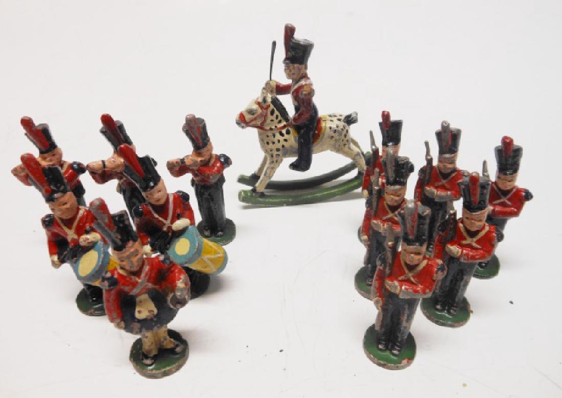 Wendal Toytown Soldiers: Including officer on rocking horse, infantryman, musicians and nurse. Post war. 13 pieces. Condition very good.