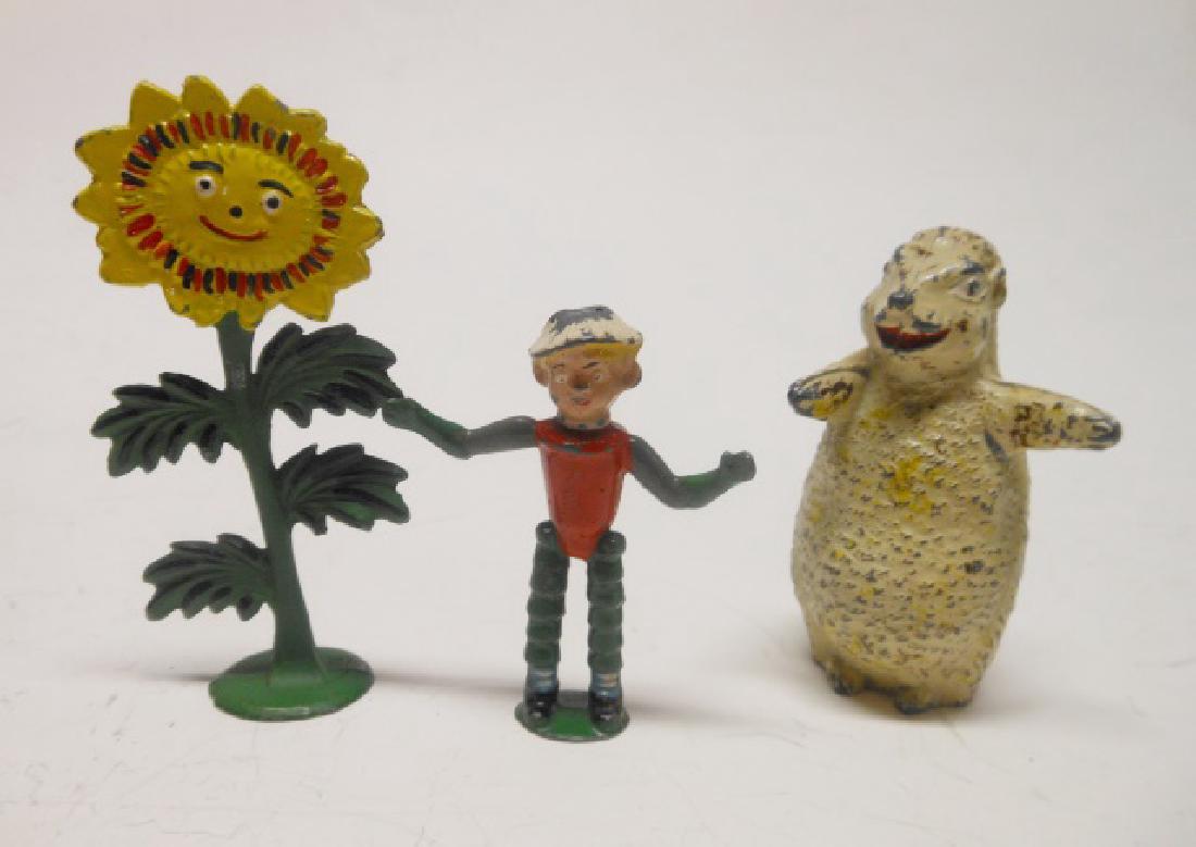 Sacul, Little Weed; Luntoy, Flower Pot Man (1 of 1)