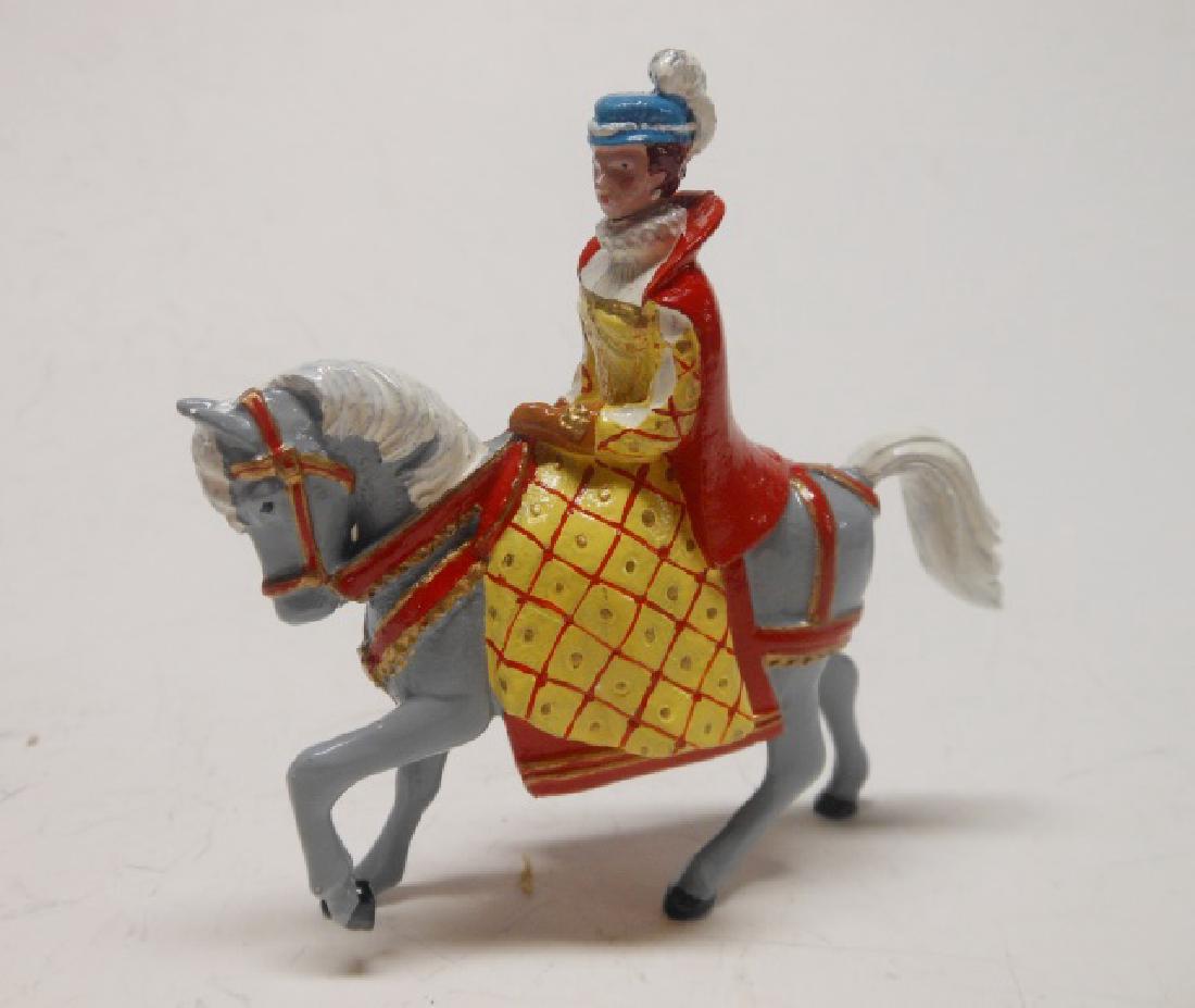 Trophy Mary Queen of Scots: Post War. One piece. Condition mint.
