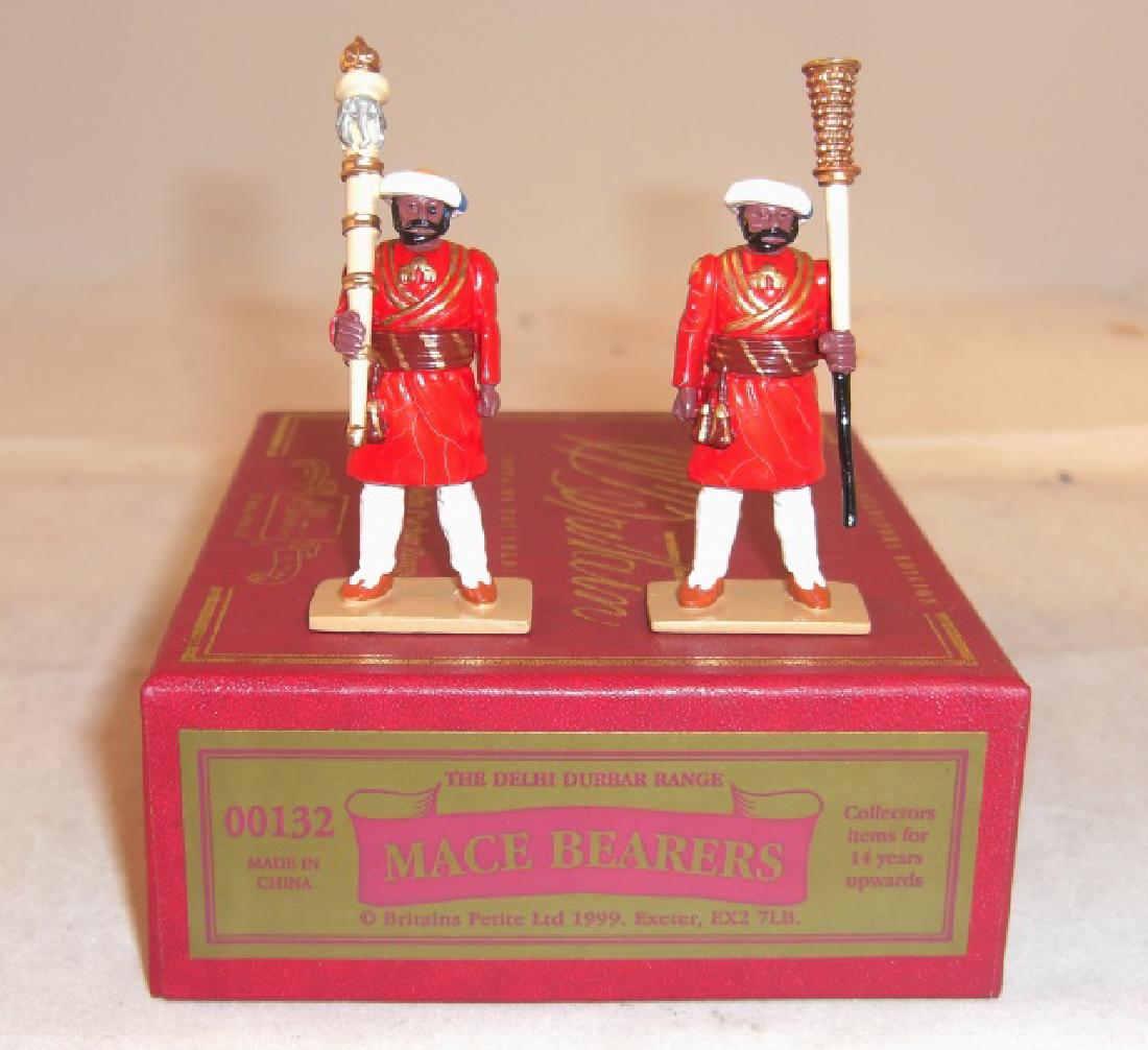 Britains Delhi Durbar Collection #00132 Mace: #00132 Mace Bearers; 2 figures; excellent in excellent box