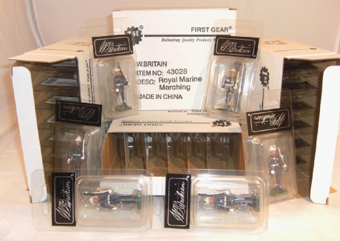 Britains Royal Marines Marching 24 x #43028 (1 of 1)