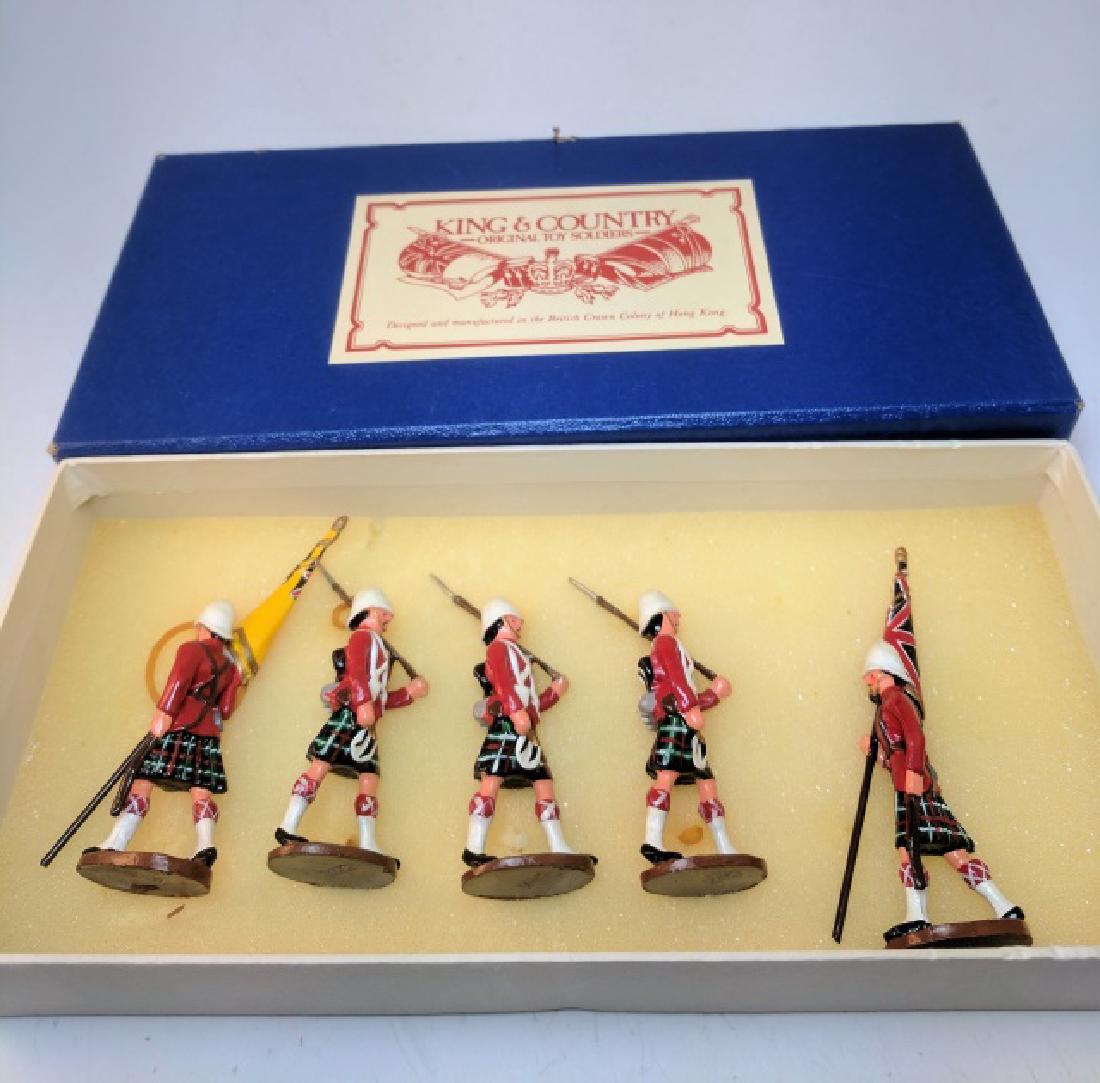 King & Country  CPIR82 British Highlanders Colours (1 of 1)