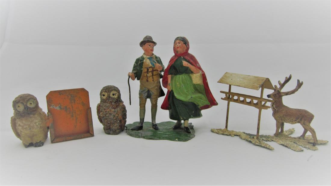 G Heyde Assorted Souvenir Figures (1 of 1)
