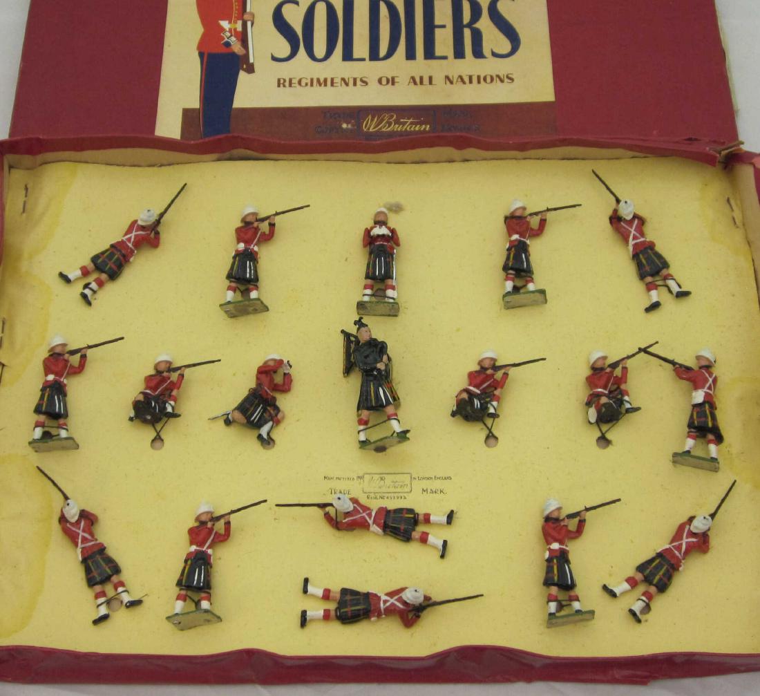 Britains Set #2025 Cameron Highlanders firing (1 of 1)