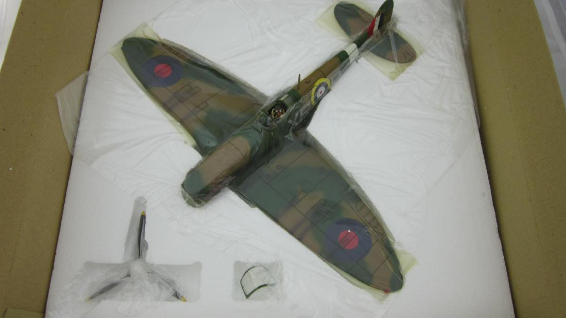 King & Country #RAF017 R.A.F. Spitfire Mk1 (1 of 1)