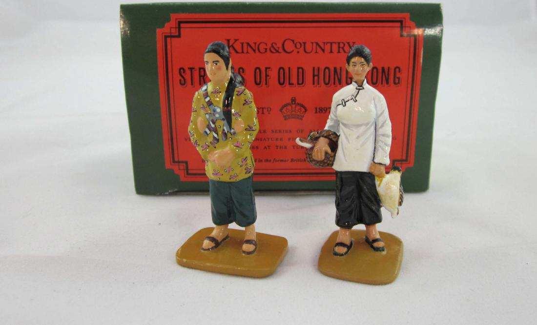 King & Country Hong Kong Series #001 2 Amahs: Early Streets of Old Hong Kong Series, now long retired & difficult to find. 2 Amahs. 2 pieces. Condition Mint in excellent box