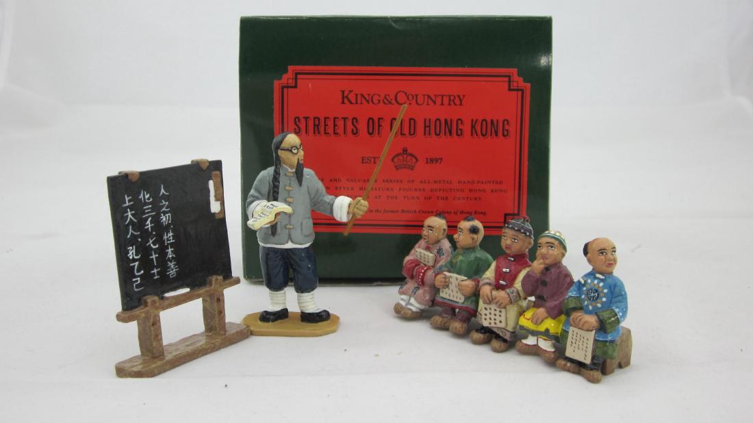 King & Country #HK054 Street School: Street School. 3 pieces. Condition Mint in excellent box