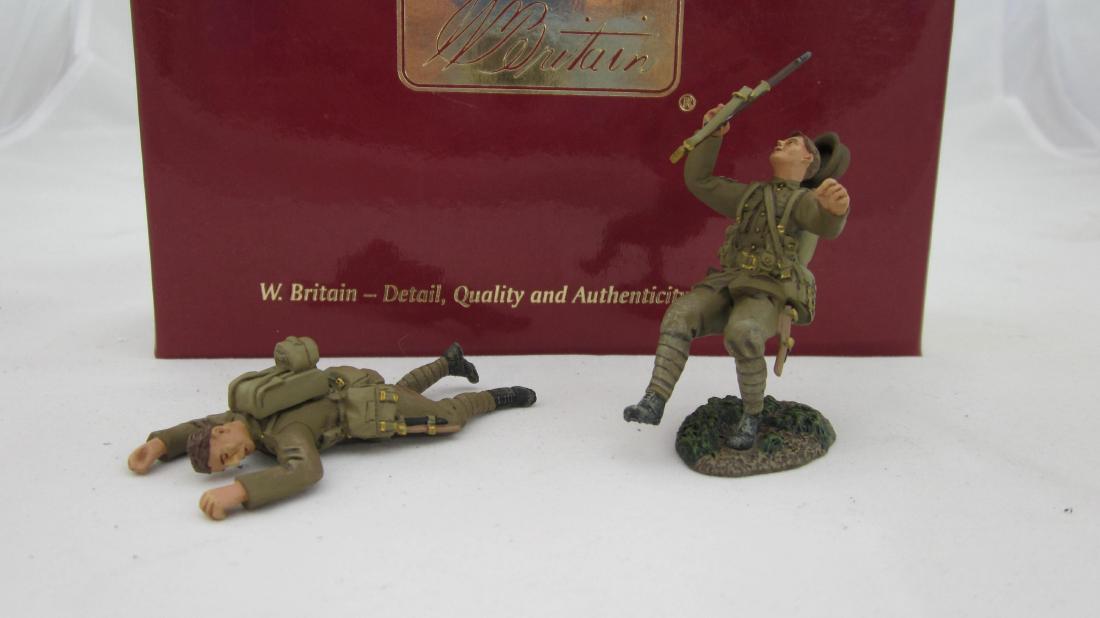 Britains Set #17914 WWI British Wounded & Dead (1 of 1)