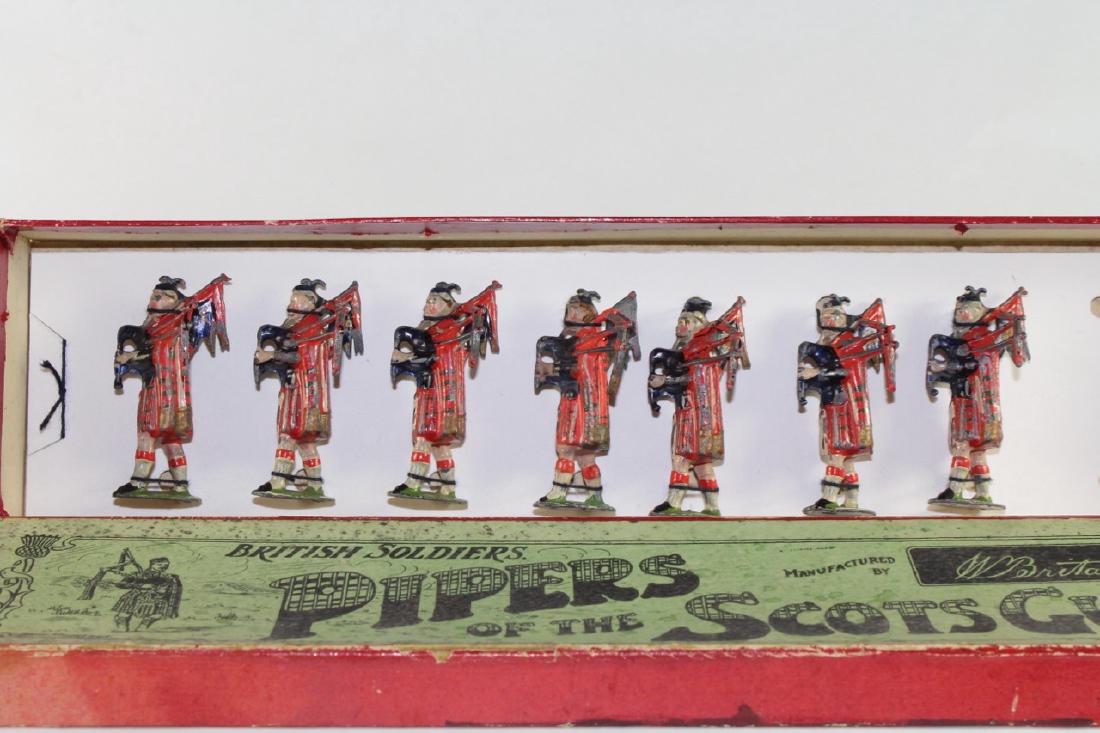 Britains Set #69 Pre War Pipes of the Scots Guard (1 of 1)