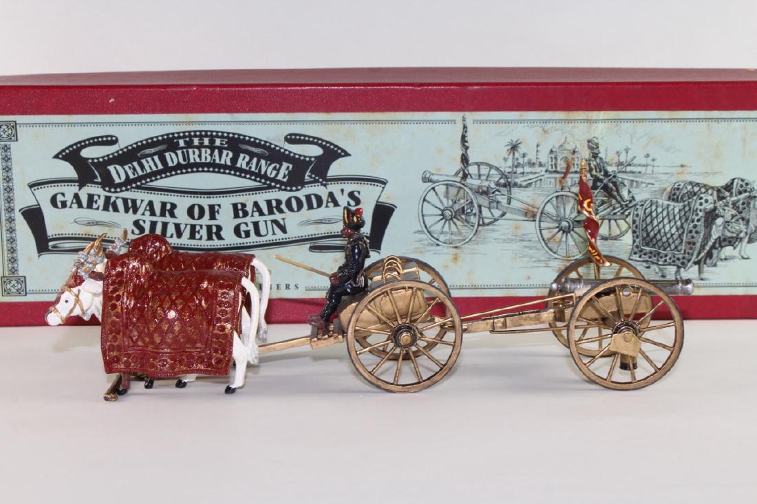 Britains Set #00141 Delhi Durbar Range: Gaekwar Of Barodas Silver Gun Near Mint Condition With Good Box With Some Lid Damage 5 Pieces