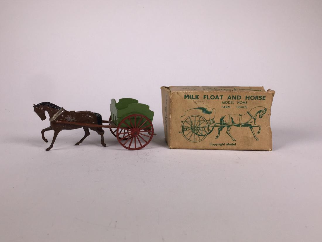 Britains Farm Set #45F Milk Float and Horse (1 of 1)