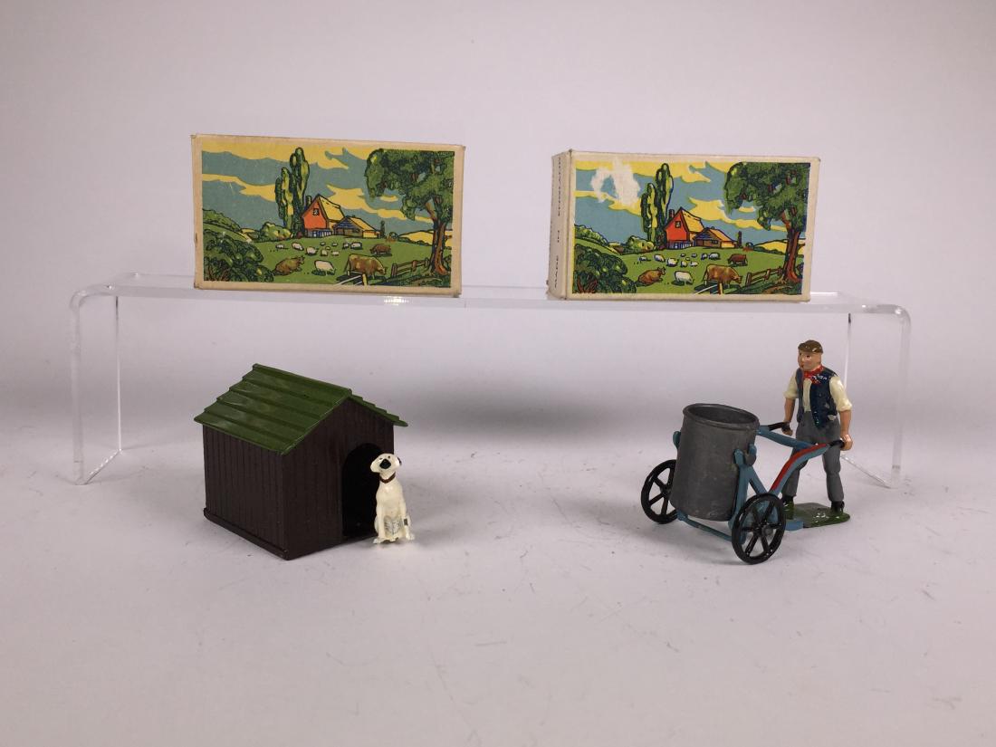 Britains Farm Sets #5015 and #5034 Dog with Kennel (1 of 1)