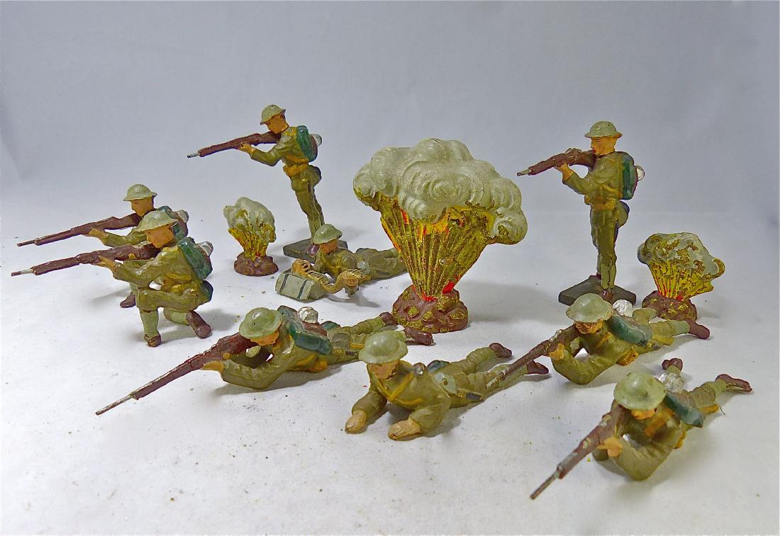 Lineol 9 US Combat Soldiers and 3 Explosions (1 of 1)