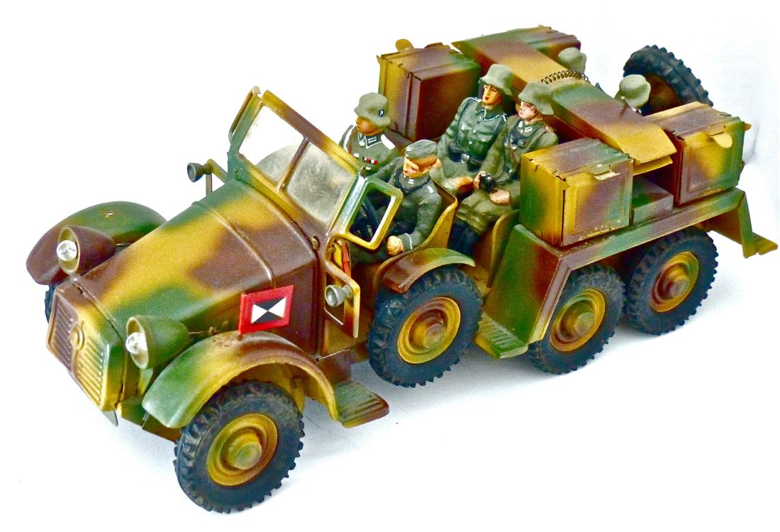 Hausser Krupp Protzkraftwagen 6 German Soldiers (1 of 1)