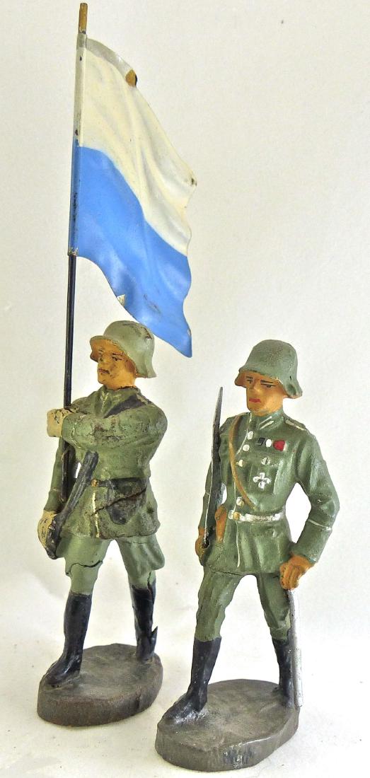 Elastolin Bayern State Flag Officer with Sword (1 of 1)