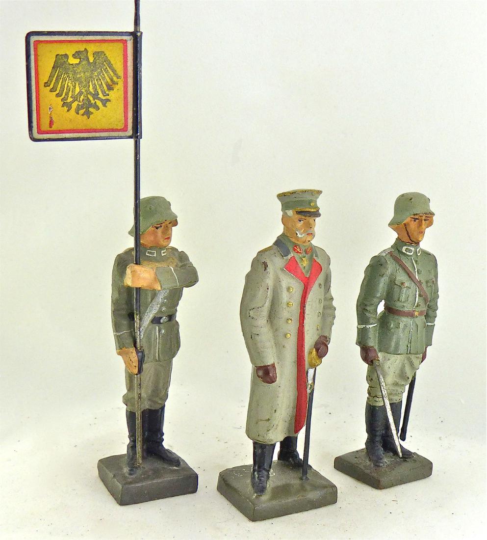 Lineol Hindenburg RW Standard Off Present Sword (1 of 1)