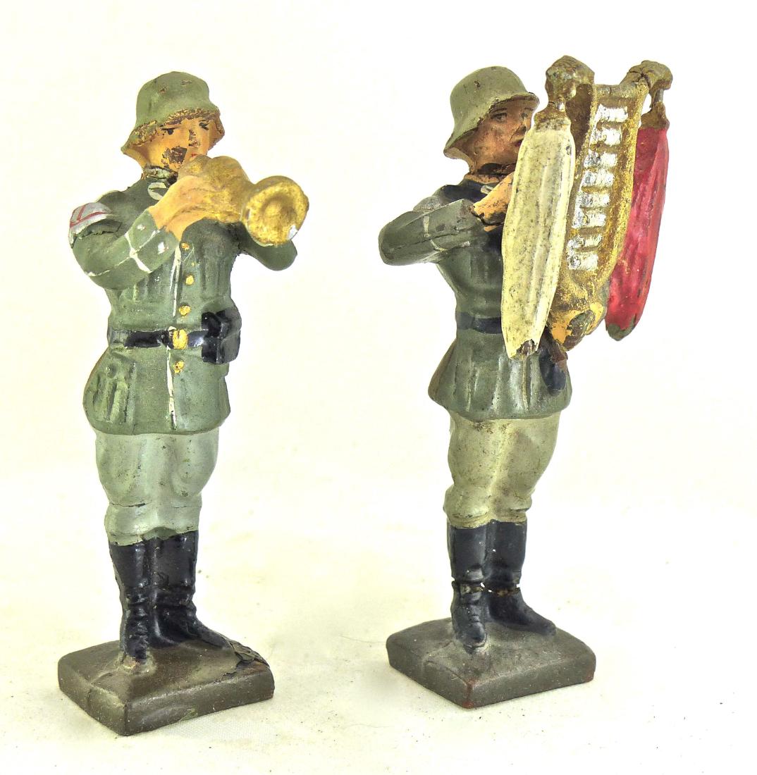 Lineol 2 German Army Standing Bandsmen (1 of 1)
