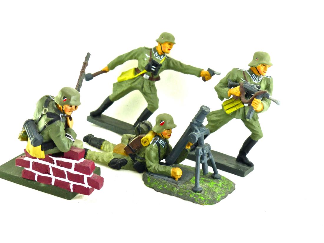 Duscha 4 German Soldiers Combat (1 of 1)