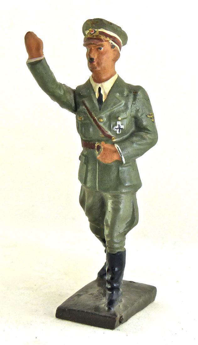 Lineol Hitler Army Uniform with Movable Arm: Really nothing wrong with the figure. Excellent face, paint quality and uniform detail. German army eagle on left sleeve. Movable arm works normally. 1 Piece. 7.5 cm. Made only 1936-39. All original.