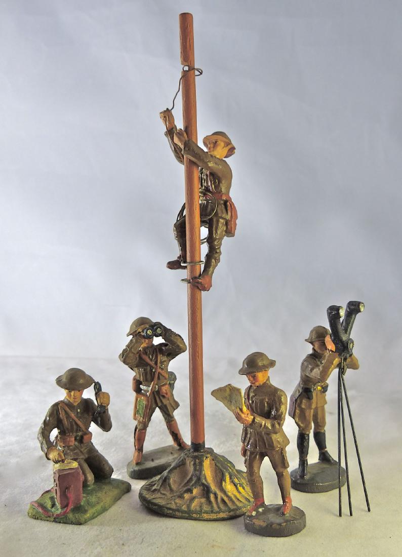 Elastolin 4 US Signal Corps Soldiers (1 of 1)