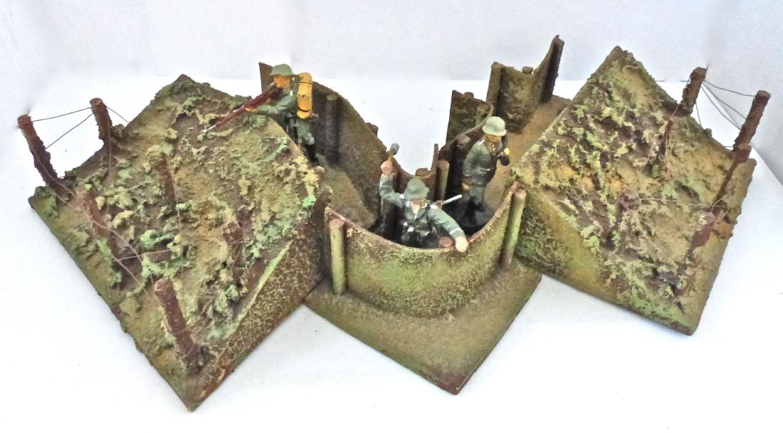 Lineol 3 Small Trench Sections All Different (1 of 1)