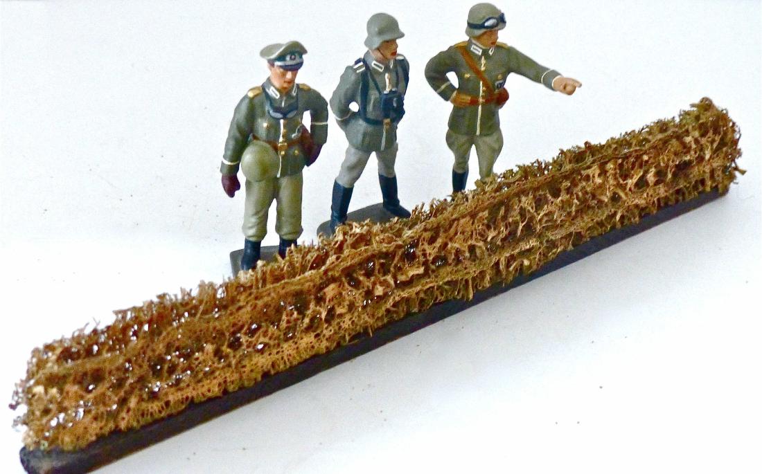Reiner Krock 3 German Soldiers Hedge Row (1 of 1)