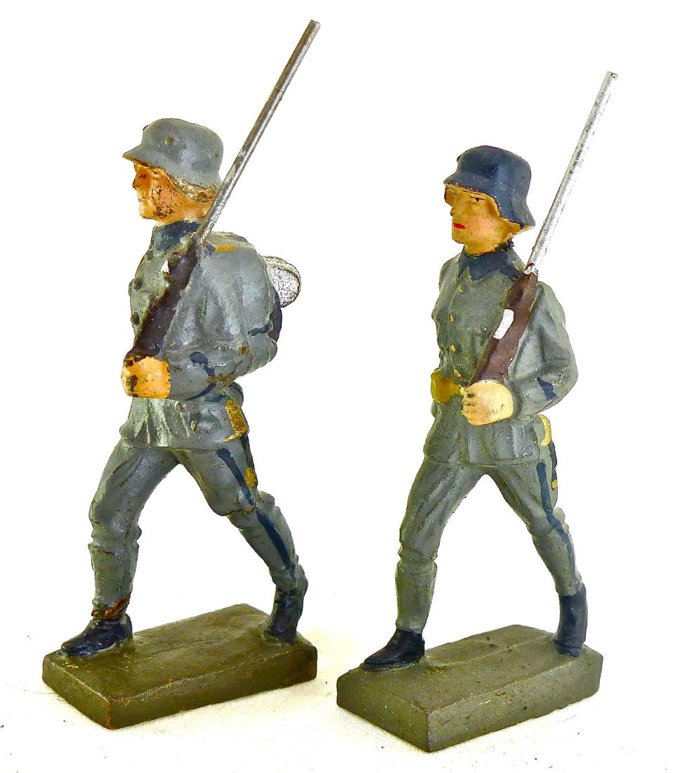 Lineol 2 Scarce Austrians Soldiers with Rifles (1 of 1)