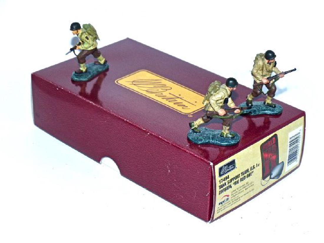 W Britains Big Red One Tank Support: All 3 figures are without wear or damage. 3 different molds. Advancing with rifle, advance with bayonette attached, and ready with weapon. Excellent painting and details to uniforms and weapons. Box w