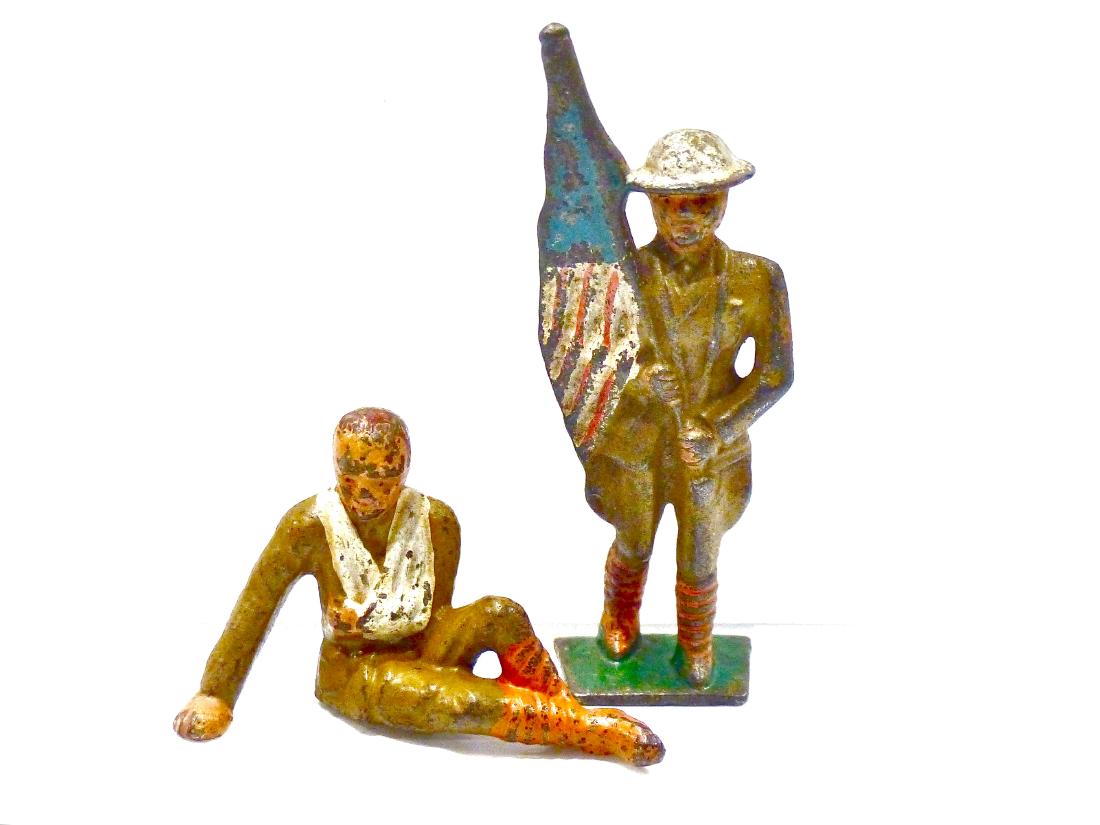 2 Grey Iron Scarce Wounded Sitting Flag Bearer (1 of 1)