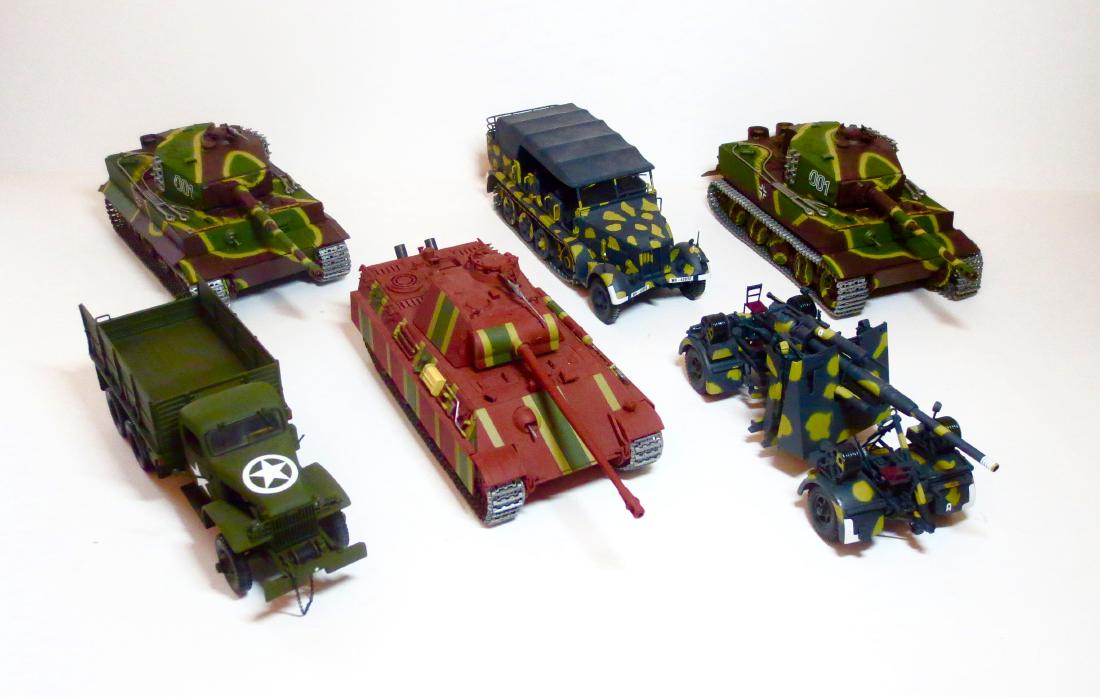 MiniChamp Military Vehicle Assortment (1 of 1)