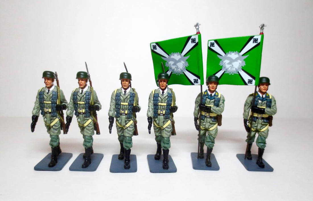 Thomas Gunn WW2 German Infantry Assortment (1 of 1)