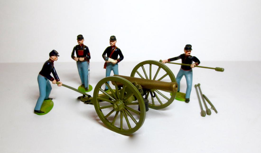 Imperial Union Gun Crew: 8 pieces. Very good condition. No box.