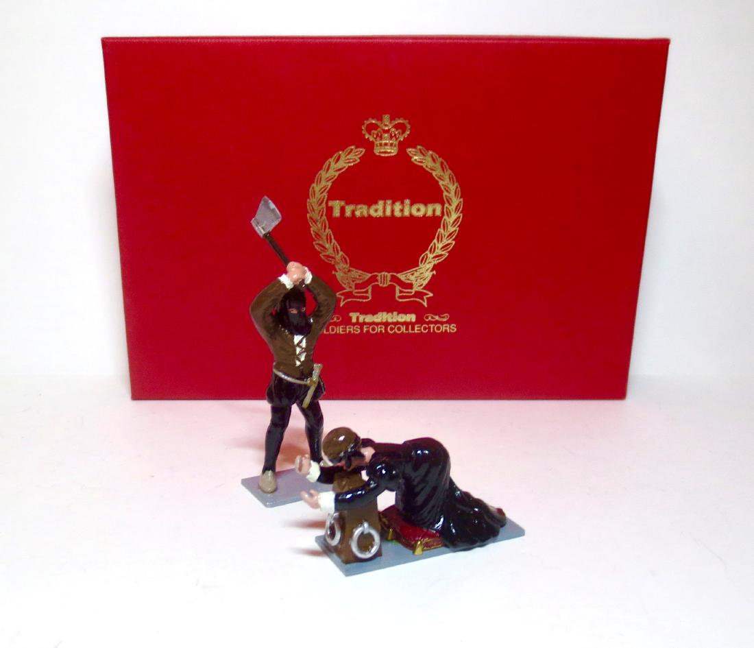 Tradition Lady Jane Grey and the Executioner Set: 2 pieces. Excellent condition. Box excellent.