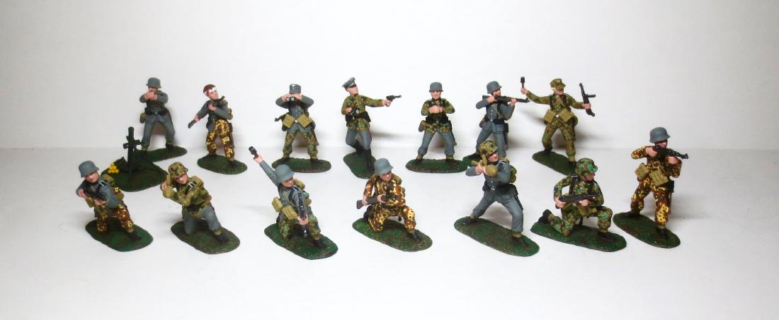 Soldiers of the World Assortment (1 of 1)