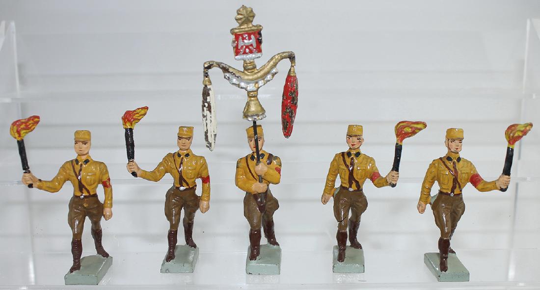 Lineol 70mm Nazi Brownshirts Schellenbaum: Lineol of Germany. SA Brownshirts marching with Schellenbaum and torches. Torch bearers include both left and right handed variations. Circa 1935. Condition: overall very good. Schellenbaum with paint