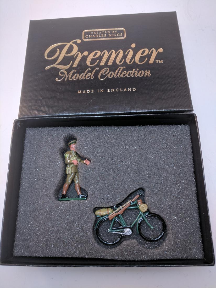 Britains Premier 9801 Cyclist WWI (1 of 1)