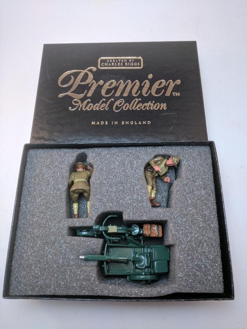 Britains Premier 9907 U.S. Army Motorcycle (1 of 1)